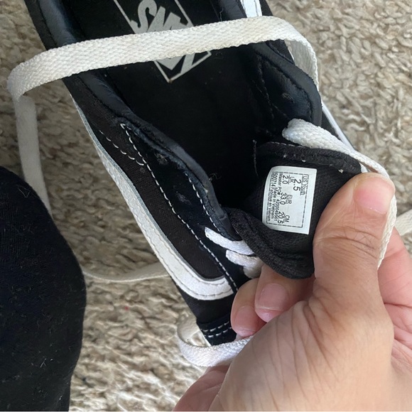 Boy Vans Sneakers - Picture 2 of 3